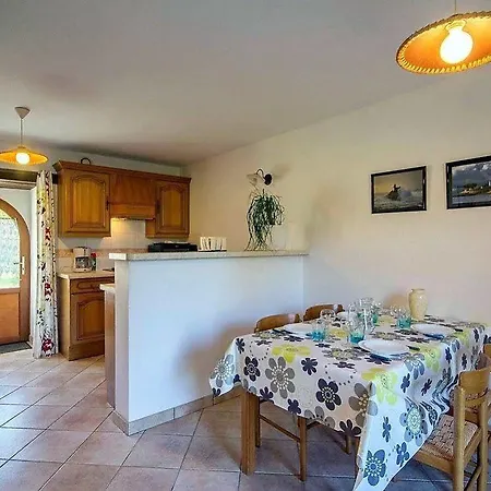 Les Chaumieres De Fleuriac Hotell